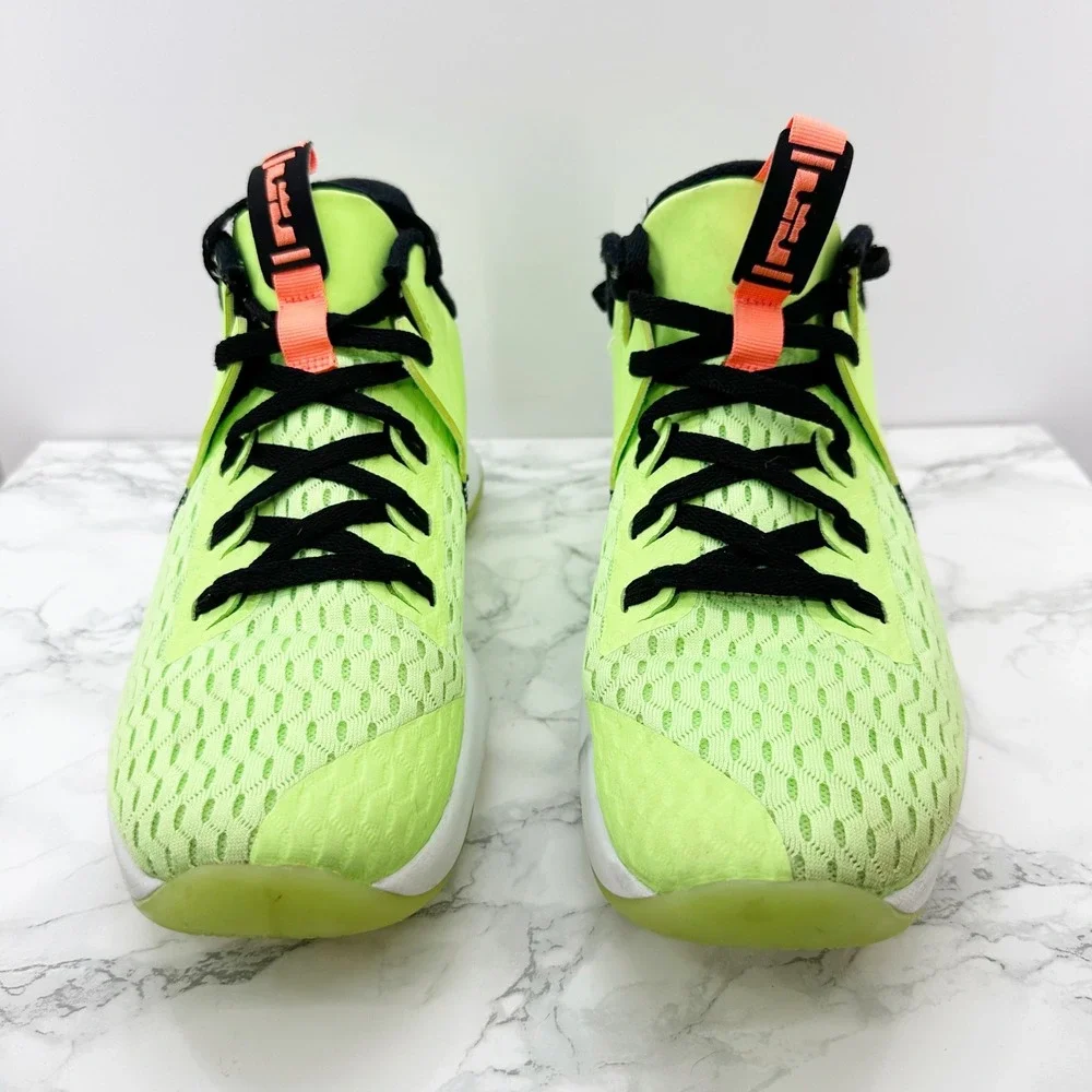 Nike Lebron Witness 5 Grinch Basketball Shoes Sz 9.5 CQ9380 Athleisure Neon‎